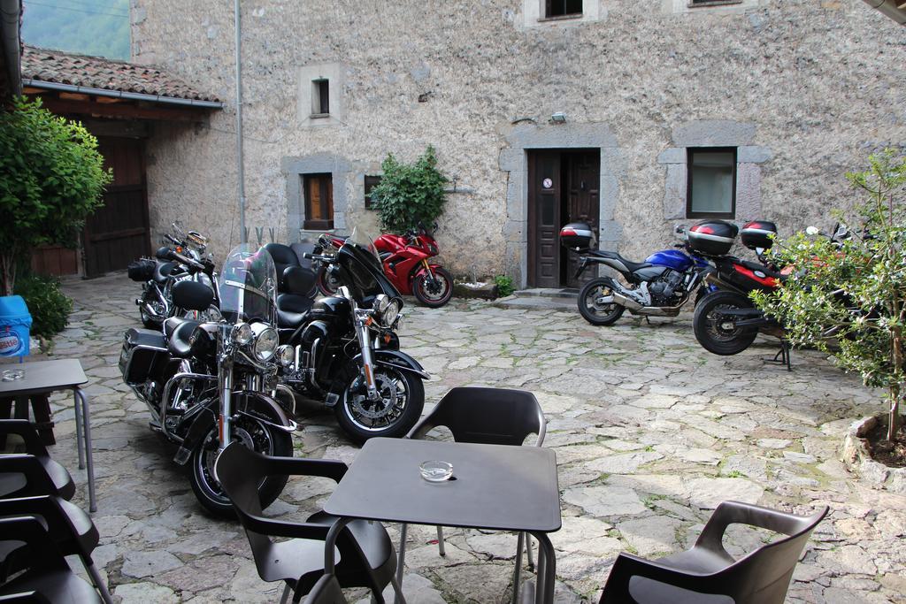 Hotel Moto-Rural "Vegalion" Las Salas Exterior photo